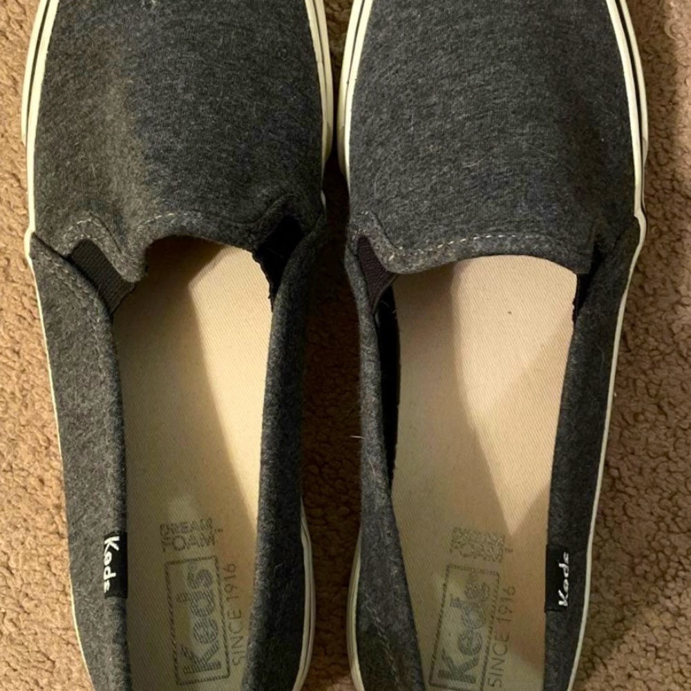 Keds Slip On Sneakers Grey size 9.5 EUC